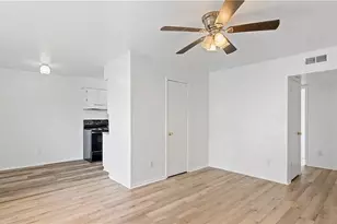 2703 Evergreen Cir, Bryan, TX 77801 - Photo 11