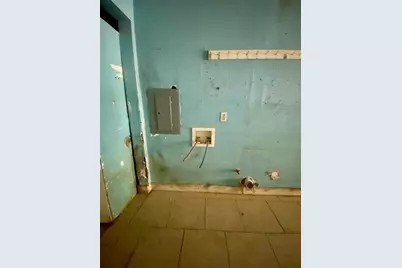 2411 67th Street, Galveston, TX 77551 - Photo 7