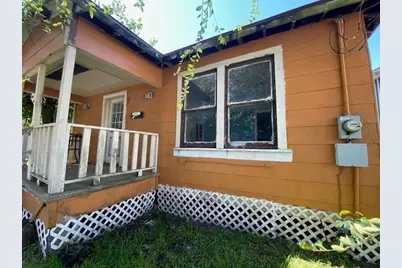 2411 67th Street, Galveston, TX 77551 - Photo 3