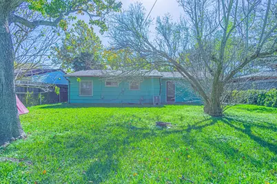 126 Bonita Avenue, Galveston, TX 77550 - Photo 25