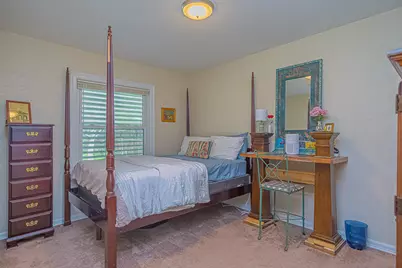 126 Bonita Avenue, Galveston, TX 77550 - Photo 17