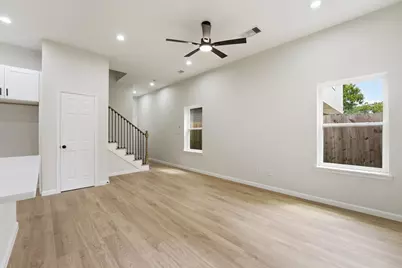 4354 Clover Street #A, Houston, TX 77051 - Photo 7