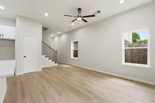 4354 Clover St, Houston, TX 77051 - Photo 7