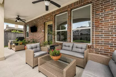 38 S Pinto Point Circle, The Woodlands, TX 77389 - Photo 45