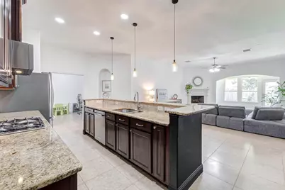 38 S Pinto Point Circle, The Woodlands, TX 77389 - Photo 23