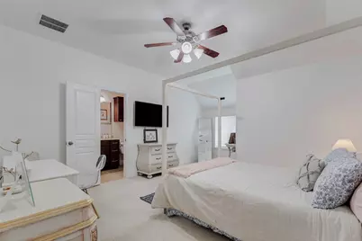 38 S Pinto Point Circle, The Woodlands, TX 77389 - Photo 43