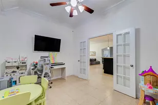 38 S Pinto Point Cir, The Woodlands, TX 77389 - Photo 15