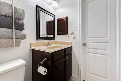 38 S Pinto Point Circle, The Woodlands, TX 77389 - Photo 31