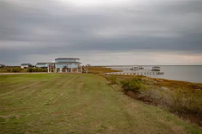 3231 Camp Hulen Drive, Palacios, TX 77465 - Photo 11