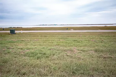 3231 Camp Hulen Drive, Palacios, TX 77465 - Photo 3