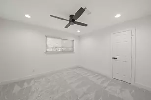 6010 Rutherglenn Dr, Houston, TX 77096 - Photo 21