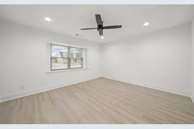 6010 Rutherglenn Drive, Houston, TX 77096 - Photo 13