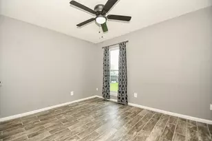 18734 Shannon Glen Ln, Houston, TX 77084 - Photo 11