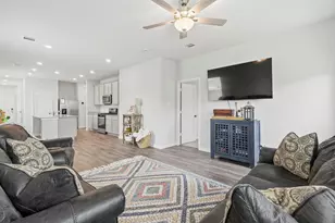 1230 Point Lookout Dr, Dayton, TX 77535 - Photo 9