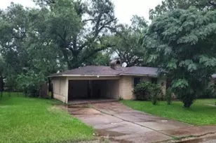2109 Oaks Dr, Pasadena, TX 77502 - Photo 5