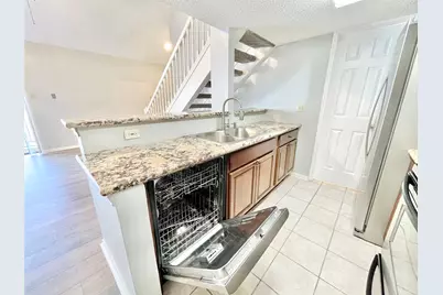 2300 Old Spanish Trail #2023, Houston, TX 77054 - Photo 5