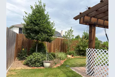 11042 Warath Oak Court, Houston, TX 77065 - Photo 13
