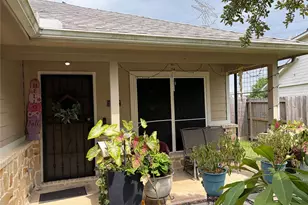 11042 WARATH Oak Ct, Houston, TX 77065 - Photo 5