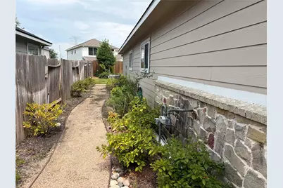 11042 Warath Oak Court, Houston, TX 77065 - Photo 5