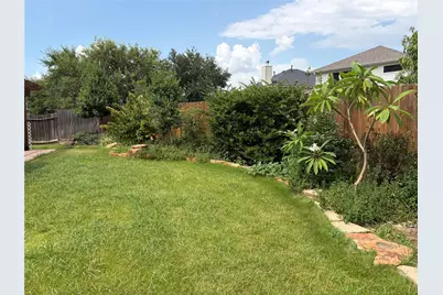 11042 Warath Oak Court, Houston, TX 77065 - Photo 11