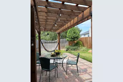 11042 Warath Oak Court, Houston, TX 77065 - Photo 9