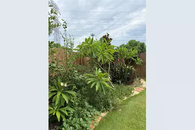 11042 Warath Oak Court, Houston, TX 77065 - Photo 17