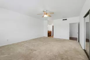 402 Wilcrest Dr, Houston, TX 77042 - Photo 15