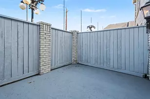 402 Wilcrest Dr, Houston, TX 77042 - Photo 13