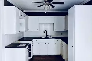 290 E Taylor Lake Cir, Livingston, TX 77351 - Photo 11