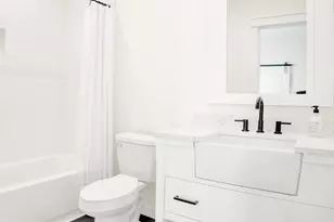 1041 Johnson Rd, Gilchrist, TX 77617 - Photo 35