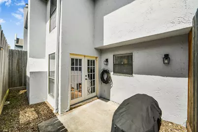1914 Augusta Drive #7, Houston, TX 77057 - Photo 13