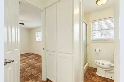 200 Wentworth Dr, West Columbia, TX 77486 - Photo 23