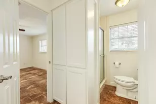 200 Wentworth Dr, West Columbia, TX 77486 - Photo 23