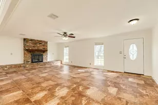 200 Wentworth Dr, West Columbia, TX 77486 - Photo 13