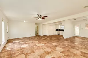 200 Wentworth Dr, West Columbia, TX 77486 - Photo 17