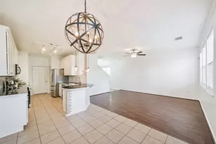 11823 Keystone Spring Way, Houston, TX 77089 - Photo 17