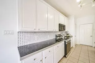 11823 Keystone Spring Way, Houston, TX 77089 - Photo 9