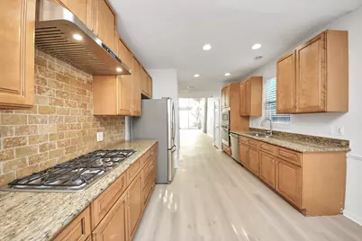 10743 Boardwalk Street, Houston, TX 77042 - Photo 13