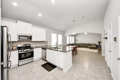 2819 Painted Sunrise Trail, Houston, TX 77045 - Photo 7