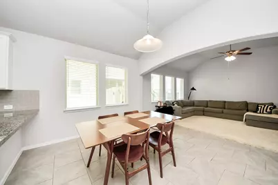 2819 Painted Sunrise Trail, Houston, TX 77045 - Photo 15