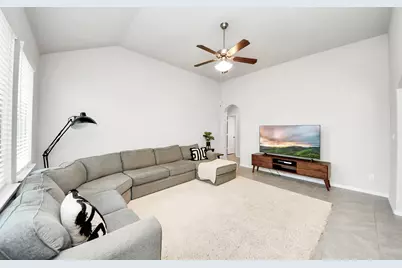 2819 Painted Sunrise Trail, Houston, TX 77045 - Photo 21