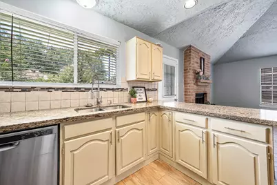 11923 Cottonwood Lane, Cypress, TX 77429 - Photo 13