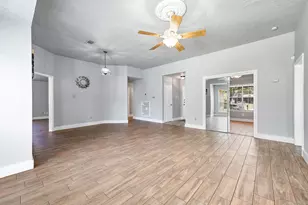 11923 Cottonwood Ln, Cypress, TX 77429 - Photo 7