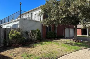 14911 Sugar Peak Dr, Sugar Land, TX 77498 - Photo 3