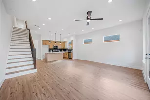 3504 Caplin St, Houston, TX 77026 - Photo 9