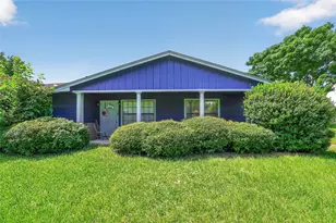 1019 Lamar St, Liberty, TX 77575 - Photo 1