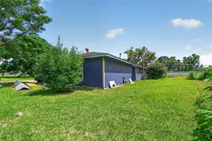 1019 Lamar St, Liberty, TX 77575 - Photo 25