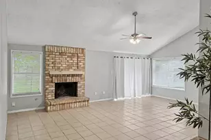 7410 Songwind Ln, Spring, TX 77379 - Photo 3
