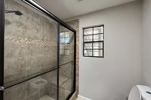 8426 Laurel Trails Dr, Houston, TX 77095 - Photo 7