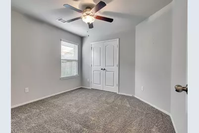 14106 Locke Point Court, Conroe, TX 77384 - Photo 9